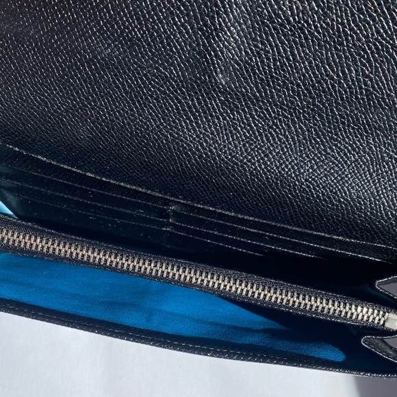 BVLGARI BULGARI Grain Calfskin Wallet in Black preowned soft close - Picture 5 of 15